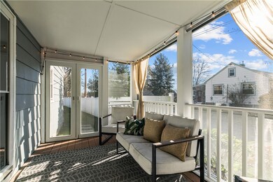 352 Forest Ave, Middletown, RI 02842 - photo 3