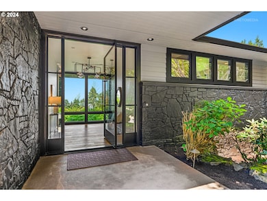 17575 Crestline Dr, Lake Oswego, OR 97034 - photo 3