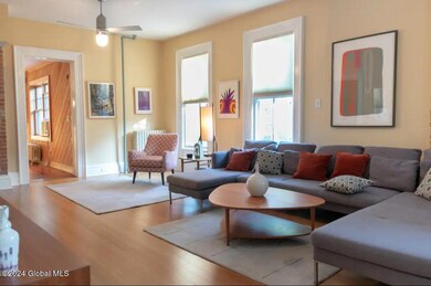 154 Regent St, Saratoga Springs, NY 12866 - photo 2