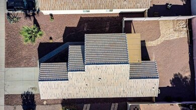 3.   b. Drone Top
