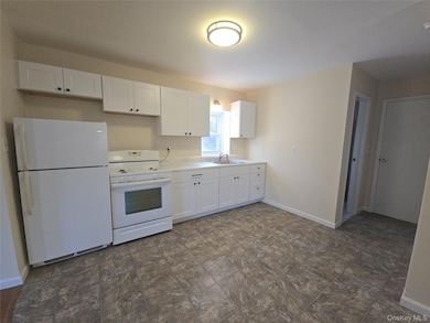 91 Holloran Rd, New Windsor, NY 12553 - photo 2