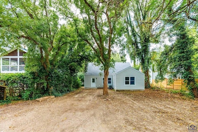 1604 Pierre St, Manhattan, KS 66502 - photo 4