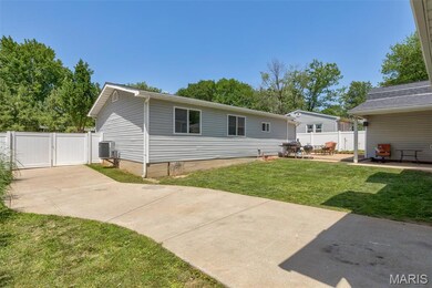 334 7th St, Farmington, MO 63640 - photo 4
