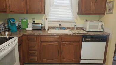 38 Constitution Blvd, Whiting, NJ 08759 - photo 7