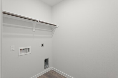 314 Bennett Loop, Angleton, TX 77515 - photo 6