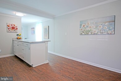 102 Baltimore Ave, Halethorpe, MD 21227 - photo 5