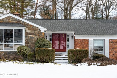 16 Momrow Ct, Albany, NY 12204 - photo 2