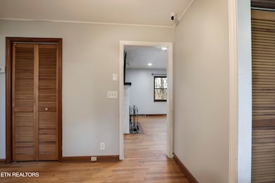 07_HenryLane_614_EntryView