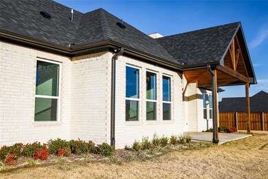 105 Chisolm Trail, Pottsboro, TX 75076 - photo 6