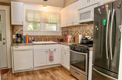 877 W Nimisila Rd, Akron, OH 44319 - photo 3