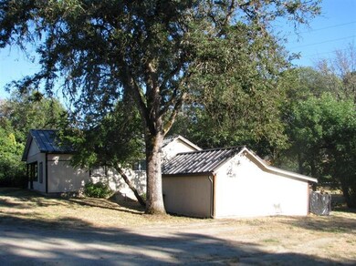 10243 Blackwell Rd, Central Point, OR 97502 - photo 2