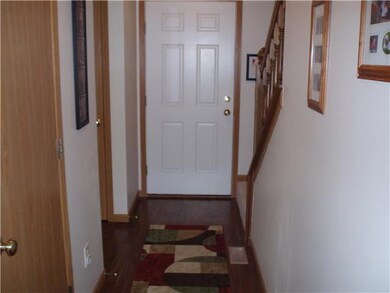 235 Sycamore Dr, Circleville, OH 43113 - photo 5