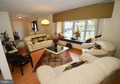 18 Uranus Rd, Sewell, NJ 08080 - photo 2