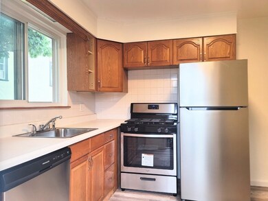 53 Sacramento St unit 2, Cambridge, MA 02138 - photo 3