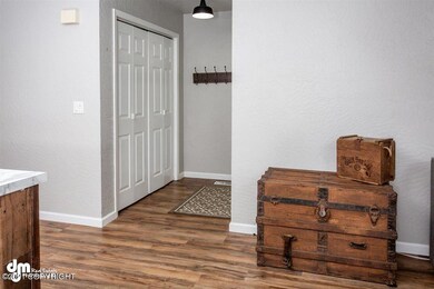 02-Front Entry_DMD_8348