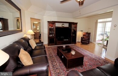 8606 Wintergreen Ct unit 407, Odenton, MD 21113 - photo 6