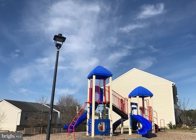 21810 Primrose Willow Ln unit F, Lexington Park, MD 20653 - photo 2