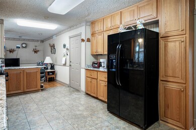 505 Lovell St, Grand Prairie, TX 75050 - photo 7