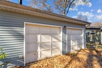 7000 NW Eastside Dr, Kansas City, MO 64152 - photo 3