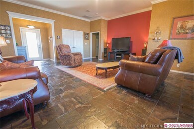 Authentic Slate Floors Accentuates this One of Kin