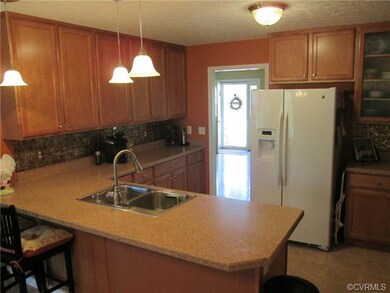 8000 Neighborly Ln, Quinton, VA 23141 - photo 5