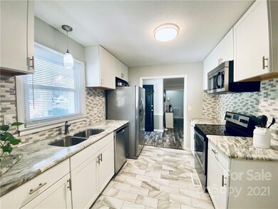 5121 Stoney Oaks Dr, Gastonia, NC 28052 - photo 7