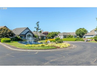 2013 Lake Shore Dr, Eugene, OR 97408 - photo 3