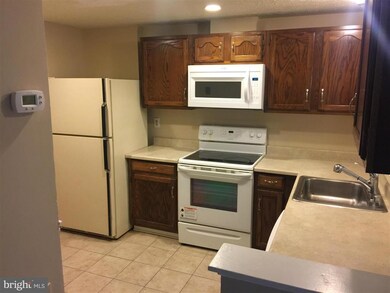 13489 Demetrias Way, Germantown, MD 20874 - photo 2