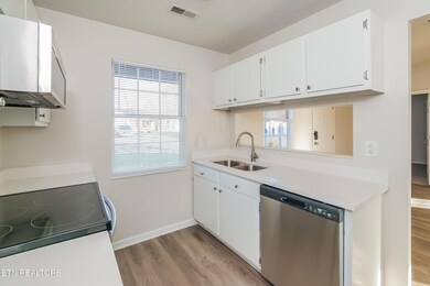 7735 Bellchase Ln, Knoxville, TN 37918 - photo 6