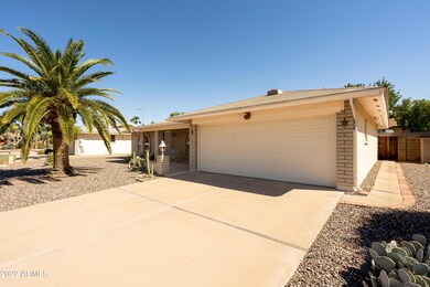 2111 S Primrose, Mesa, AZ 85209 - photo 3