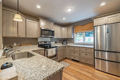 97 Riverview Place unit E, Southbridge, MA 01550 - photo 4