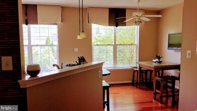 2910 Jessica Ct, Vienna, VA 22181 - photo 3