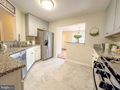 1467 Falcon Nest Ct, Arnold, MD 21012 - photo 3