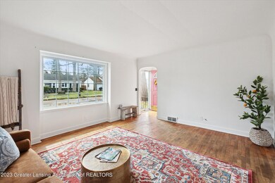 08-1410-Loraine-Ave-Lansing-MI-48910-Win