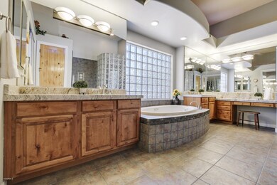 Master_Bathroom_1