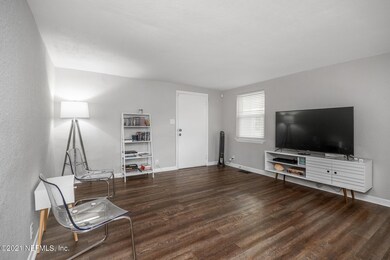 7907 Hare Ave, Jacksonville, FL 32211 - photo 4