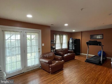 916 Highland Ridge Ave, Gaithersburg, MD 20878 - photo 4