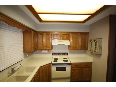 25 Davis Cir, Bella Vista, AR 72715 - photo 4