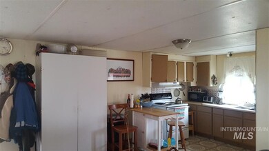 305 N 7th St W, Homedale, ID 83628 - photo 6