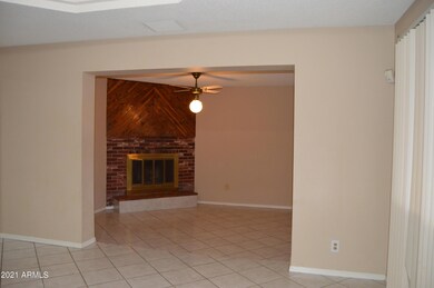 783 E Carla Vista Dr unit 1, Chandler, AZ 85225 - photo 4