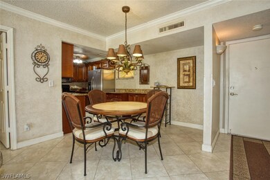 12501 Mcgregor Blvd unit 14, Fort Myers, FL 33919 - photo 3