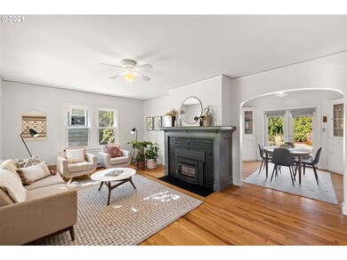 8417 N Exeter Ave, Portland, OR 97203 - photo 3