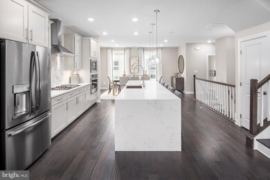 10044 American Pharoah Ln unit B, Laurel, MD 20723 - photo 2