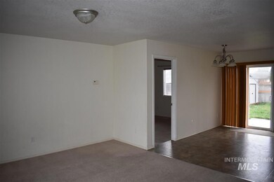 926 W Georgia Ave, Nampa, ID 83686 - photo 6