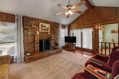 1101 Shady Grove Dr, Granbury, TX 76049 - photo 7