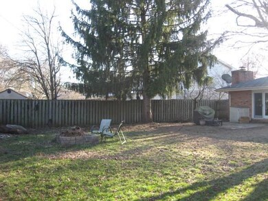 2925 Sassafras Ln, Columbus, IN 47203 - photo 7