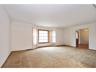 4780 Flossmoor Rd, Country Club Hills, IL 60478 - photo 2