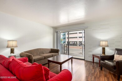 Great Room w/slider to Balcony