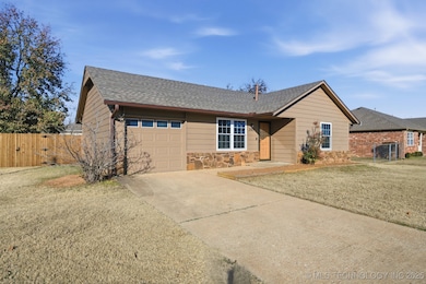 705 W 47th Place, Sand Springs, OK 74063 - photo 2