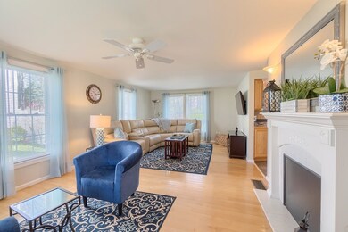 108 Photine Dr, Lowell, MA 01854 - photo 5